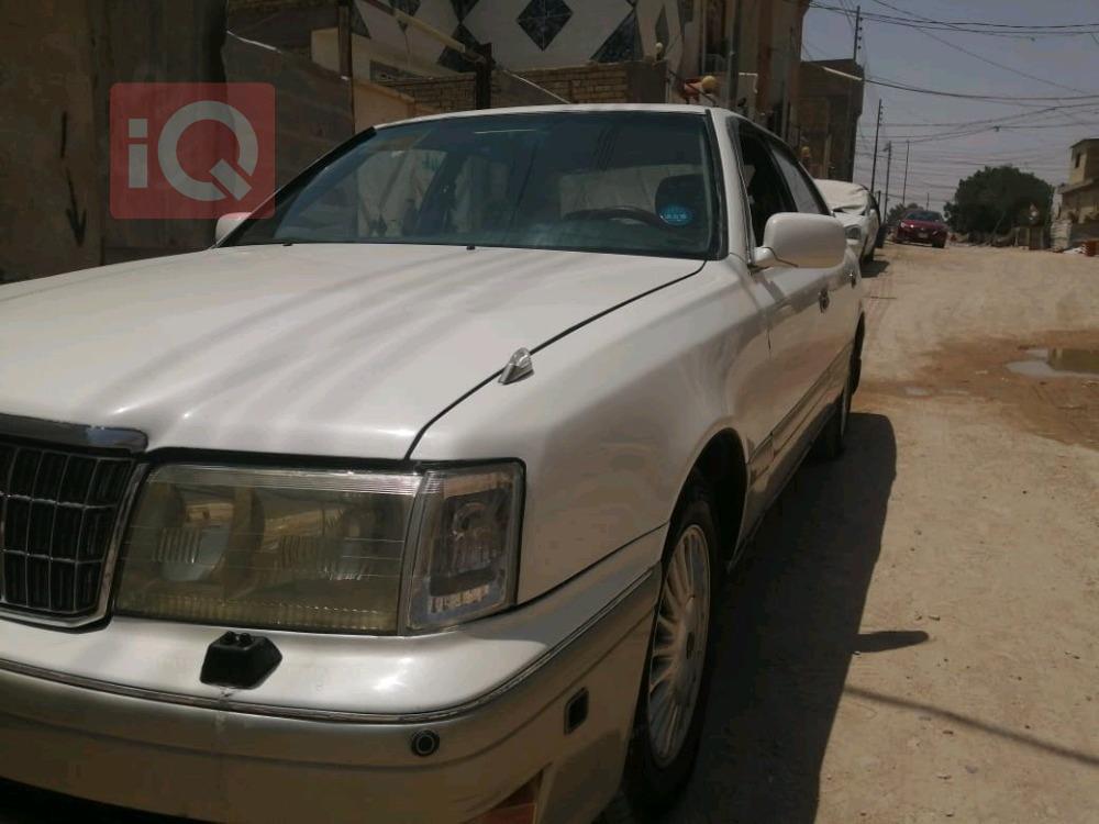 تۆیۆتا کراون